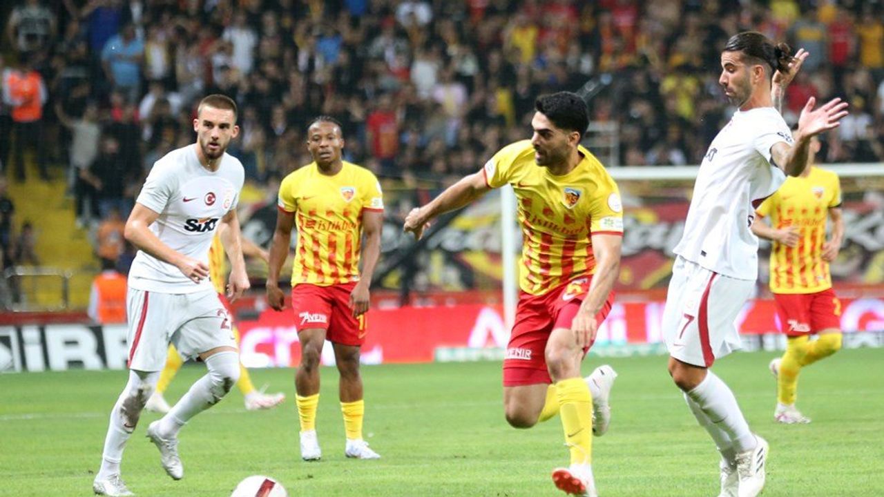 Galatasaray, Trendyol Süper Lig'in ilk haftasında Mondihome Kayserispor ile golsüz berabere kaldı