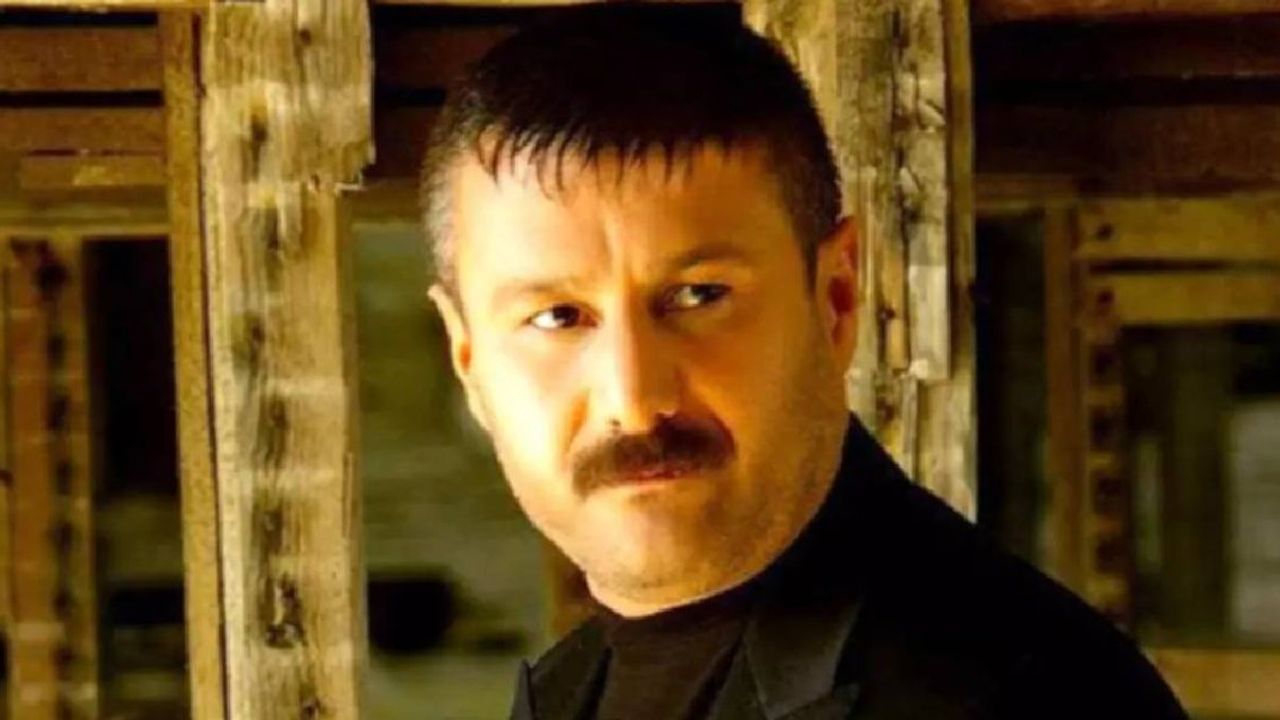 Azer Bülbül'ün Hayatı Film Oluyor: Sanatçıyı Canlandırması İçin İki İsme Teklif Gitti