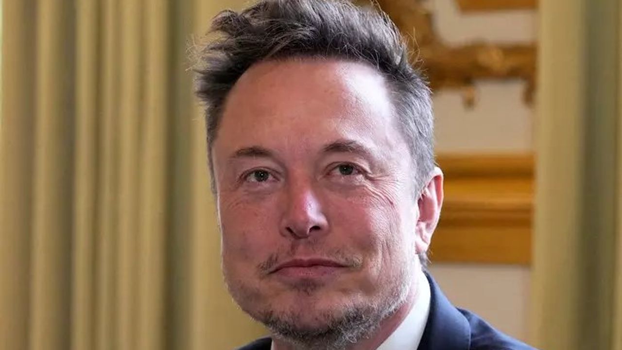 Elon Musk'ın Video Oyunu Turnuvasındaki Sürpriz Katılımı Yuhalamalarla Karşılandı