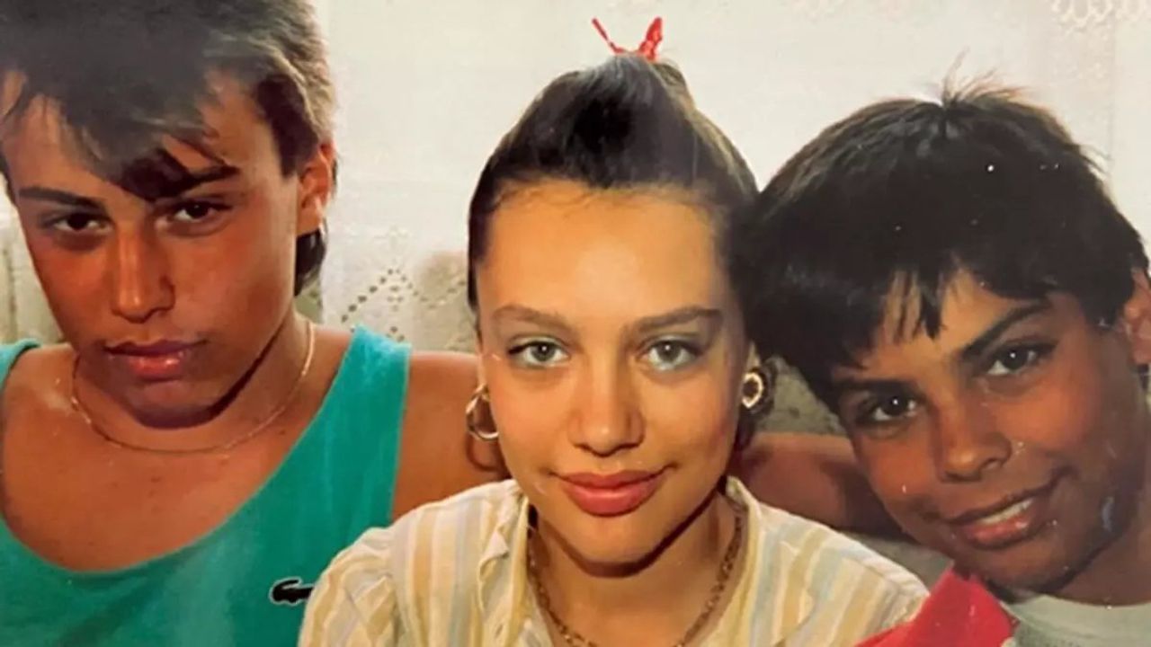 Ünlü Sanatçı Umut Akyürek Aile Üyelerini Anarak Duygusal Paylaşım Yaptı