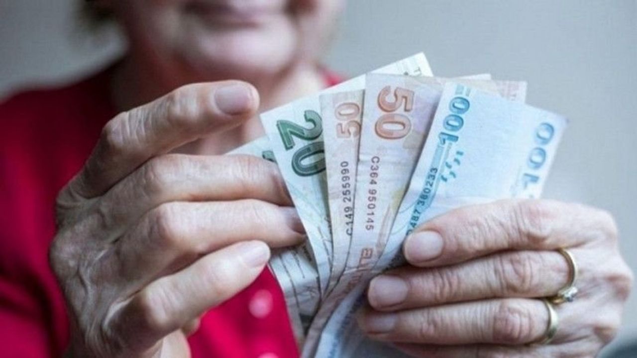 Emekli Maaşlarına Zam Yapılacak mı? İşte Olası Senaryolar