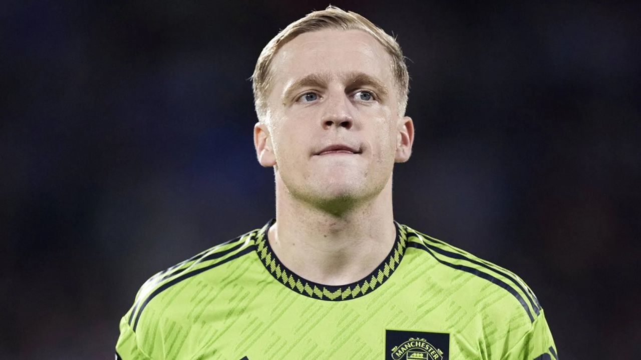 Galatasaray, Donny van de Beek için Manchester United ile görüşmelere başladı