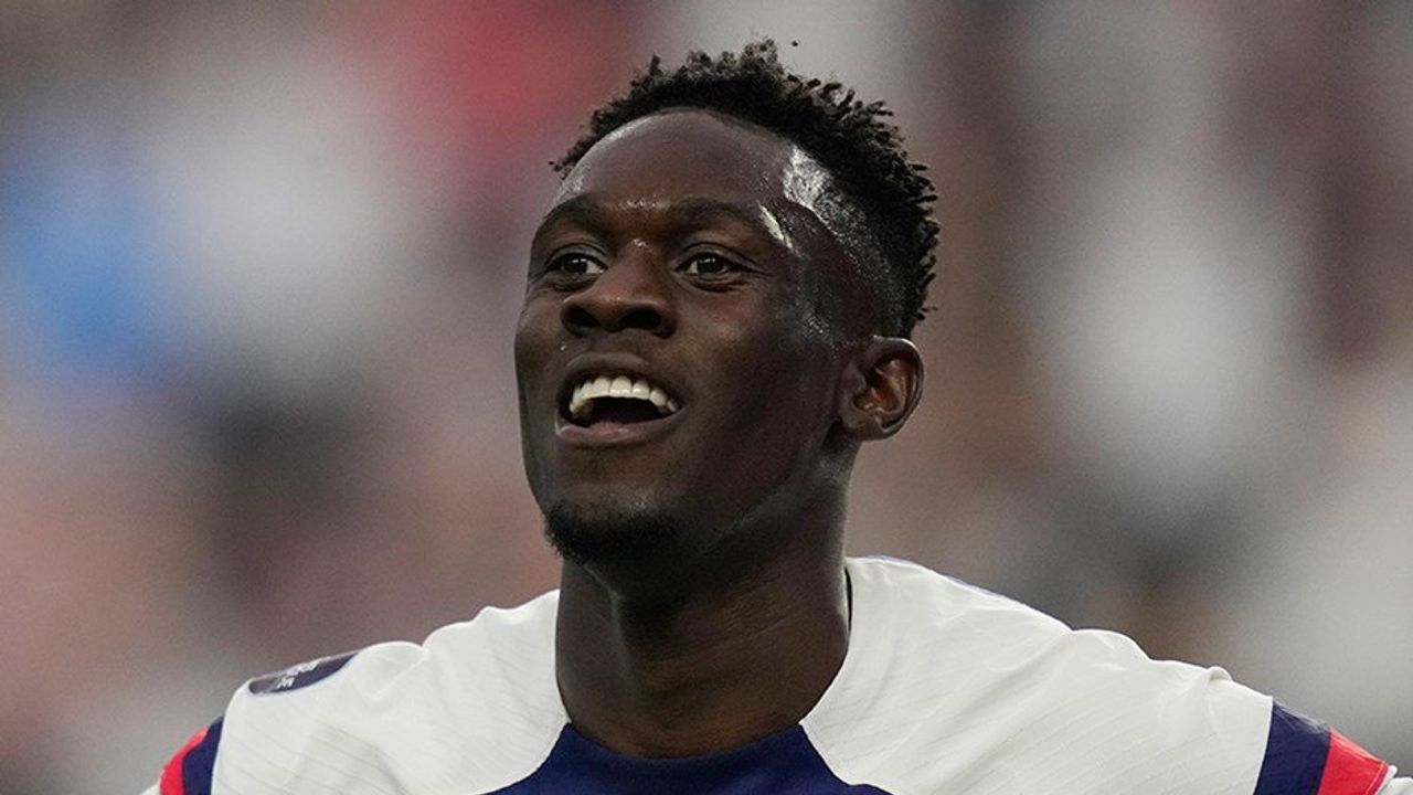 Arsenal'in genç forveti Folarin Balogun Monaco'ya transfer oluyor