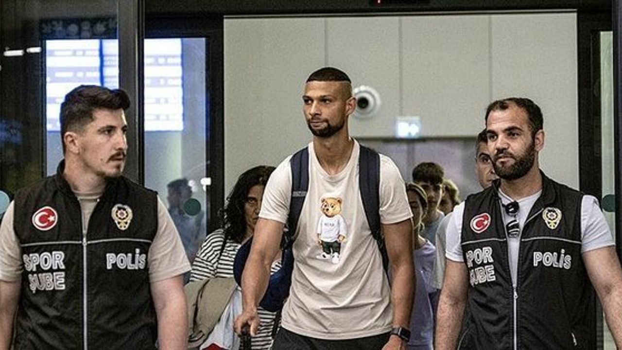 Joaquin Fernandez İspanya'da Tedavi Ediliyor