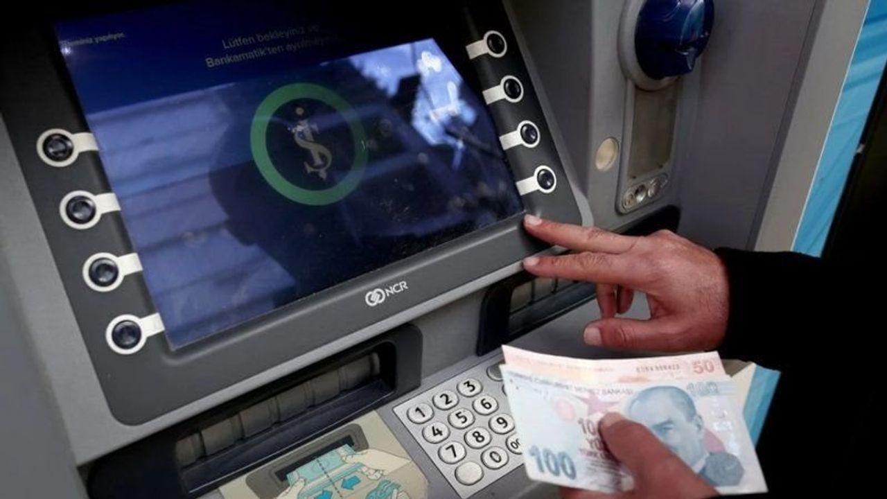 ATM'lerde Yeni Dönem: Para Çekme Sınırı Değişti