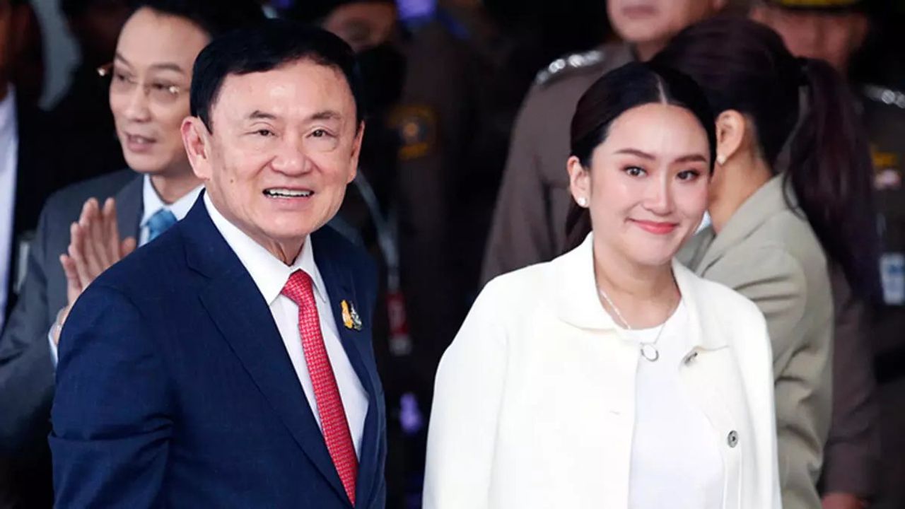 Tayland Kralı Thaksin Shinawatra'nın Af Talebini Onayladı