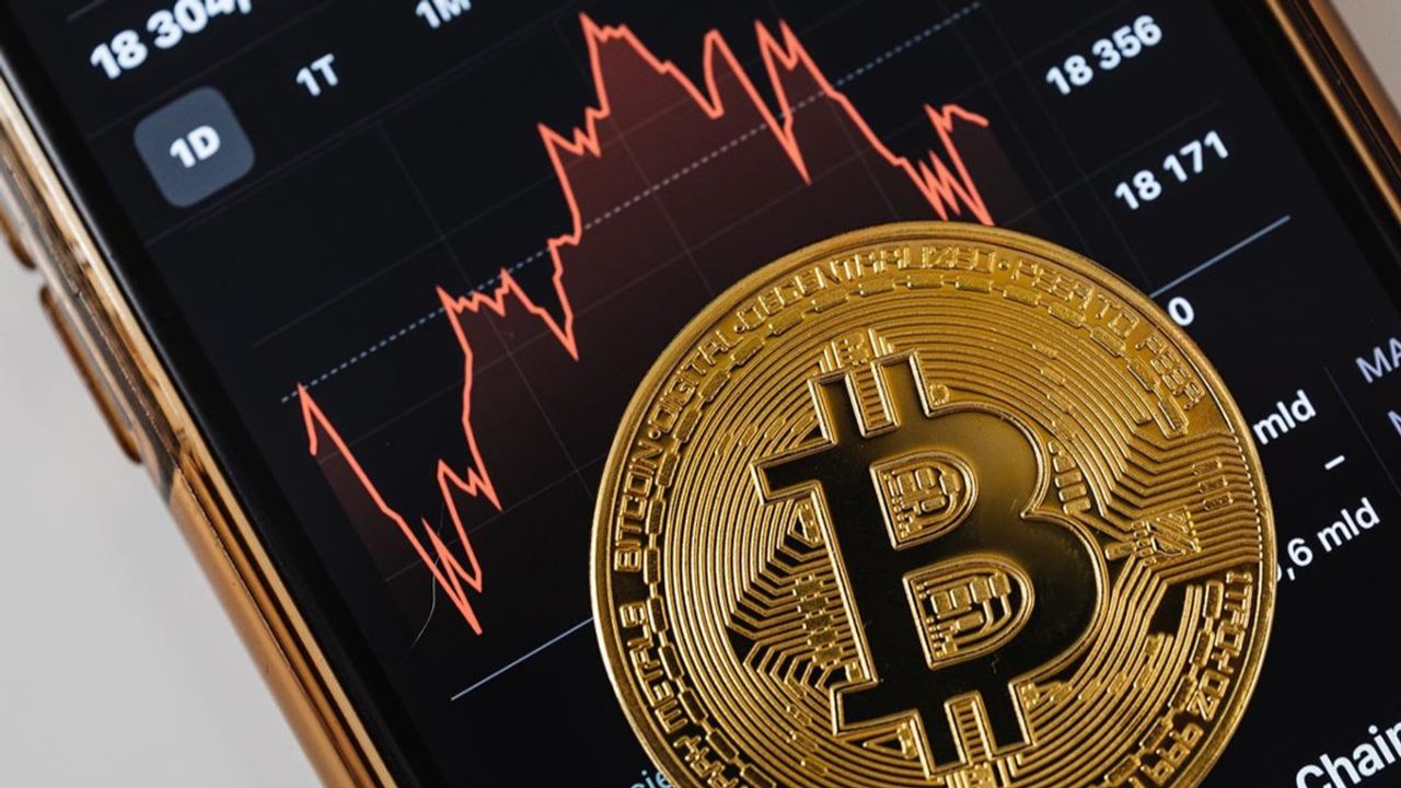 SEC, Spot Bitcoin ETF Başvurularını Erteliyor