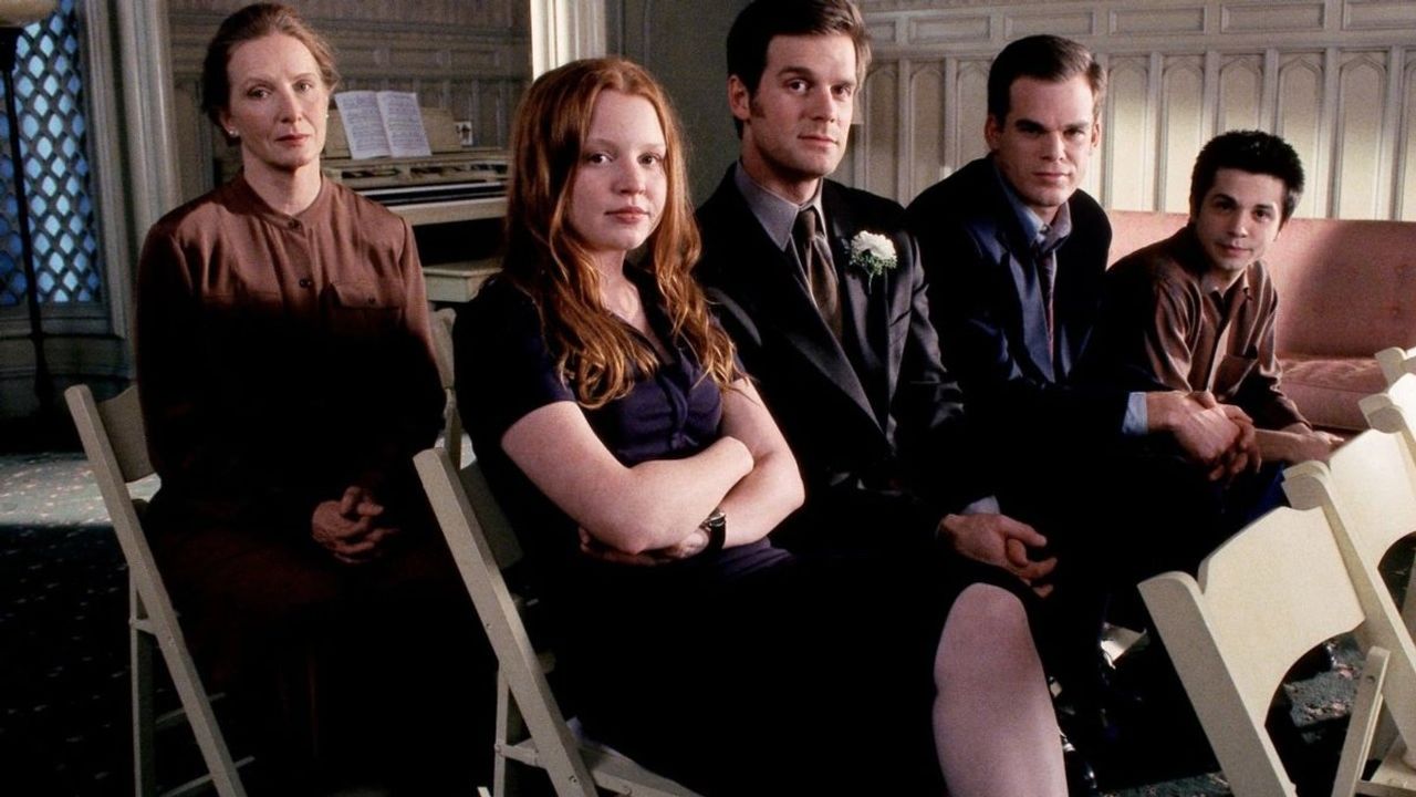 George R.R. Martin, Six Feet Under'ın Final Bölümünü En İyi Dizi Bölümü Olarak Açıkladı