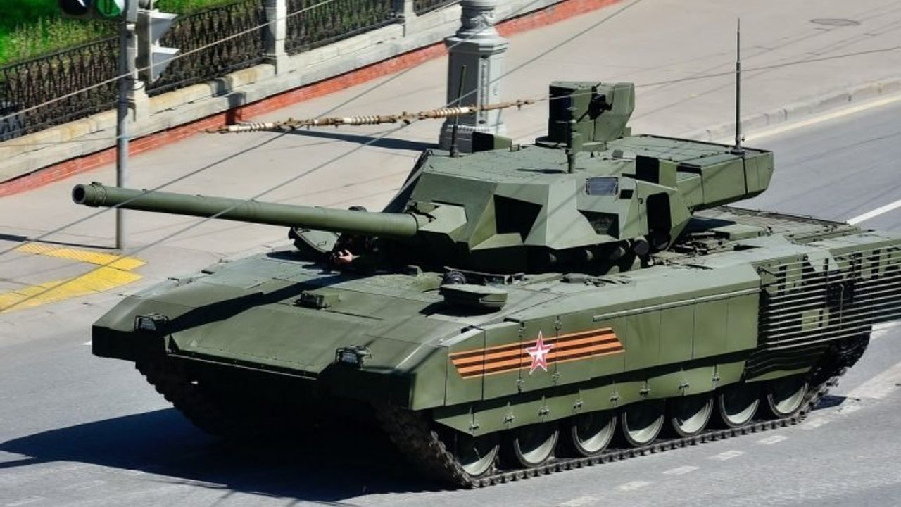 Rusya'nın Yeni Ana Muharebe Tankı T-14 Armata Geri Çekildi