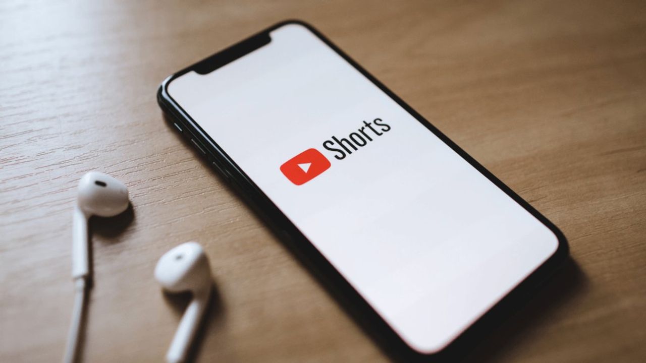 YouTube Shorts'un Uzun Biçimli Video İçeriklerine Son Verme İhtimali