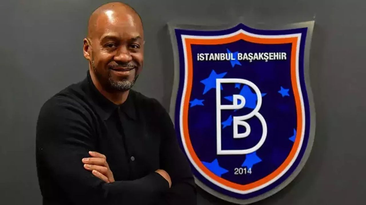 Başakşehir FK'da Eddie Newton, Emre Belözoğlu'nun yerine geçti