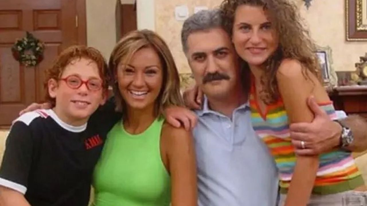 Furkan Kızılay'ın Aşkıyla Poz Verdiği Paylaşımı Sosyal Medyayı Salladı