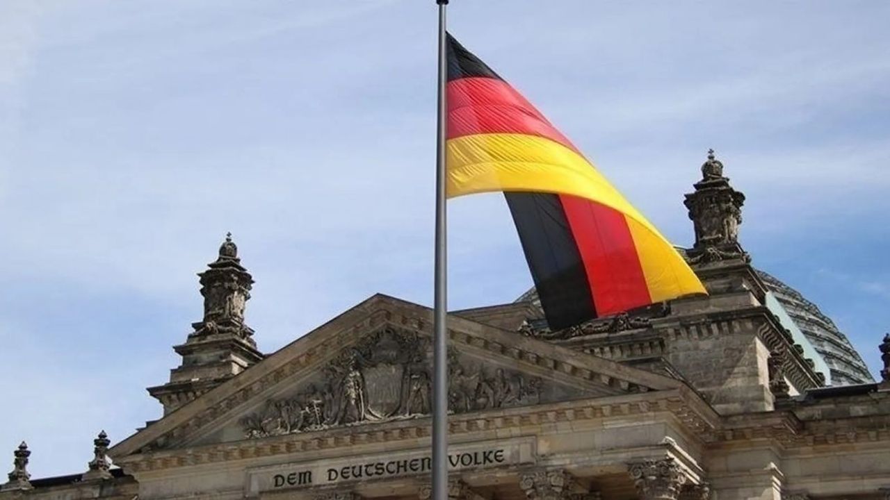 Almanya Ekonomisi: Büyüme Beklentileri Düşüyor