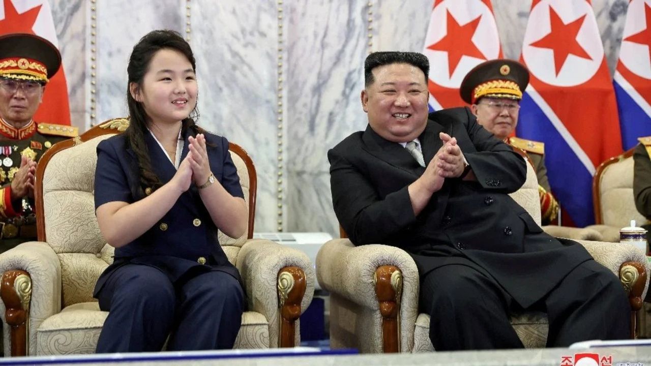 Kuzey Kore Devlet Başkanı Kim Jong-un 75. Kuruluş Yıl Dönümünde Tören Düzenledi