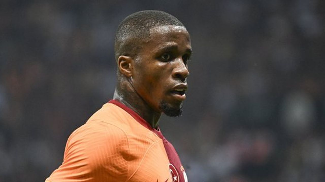 Cimbom'un Yeni Transferi Wilfried Zaha Antrenmanlarda Parlıyor