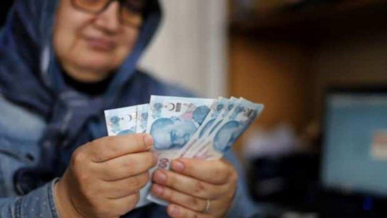 Emekli maaşı 10.000 TL'nin altında olan emeklilere özel kampanya