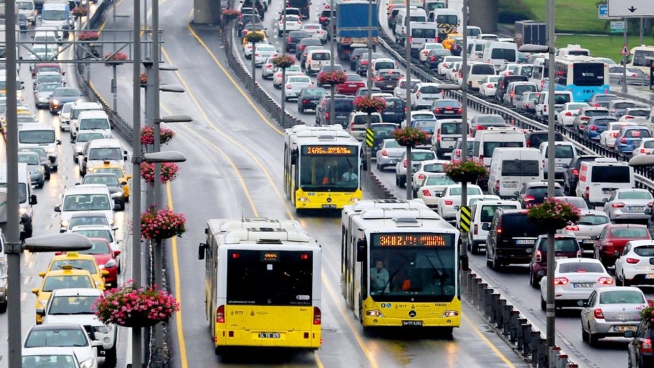 İstanbul'da Okullar Açılıyor: Trafik ve Ulaşım Tedbirleri