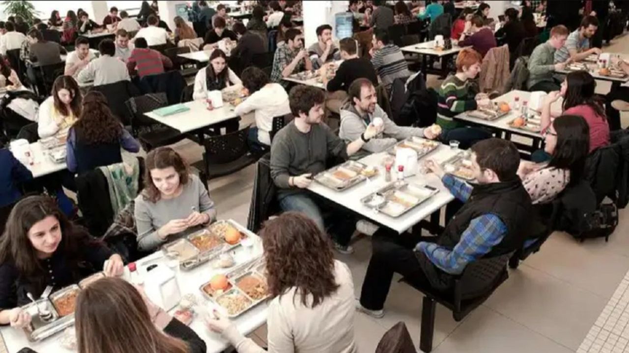 Gaziantep Üniversitesi Yemek Ücretlerine Yüzde Bin 400 Zam Geldi