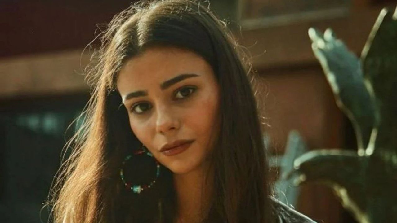 Ömer Dizisinin İkinci Sezonuna Dahil Olan Esra Akkaya ve Damla Makar Kimdir?