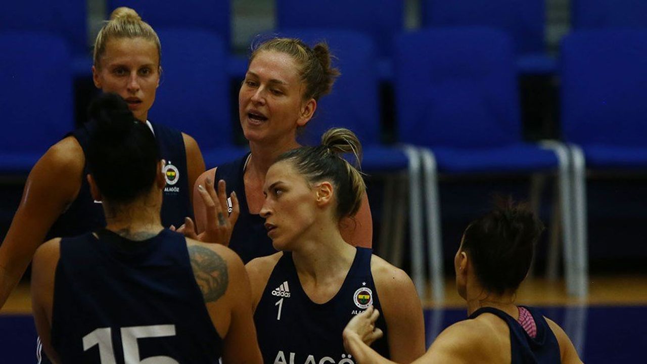 Fenerbahçe Alagöz Holding Kadın Basketbol Takımı Yemeksepeti ile Sponsorluk Anlaşması Yaptı