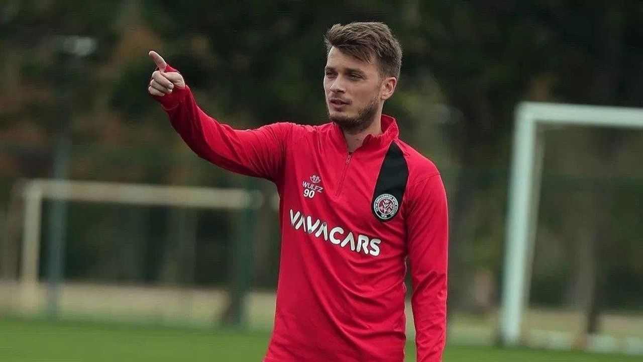 Adem Ljajic Ülkesine Döndü