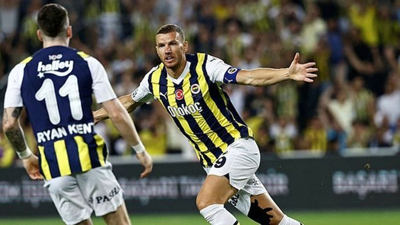 Fenerbahçe'nin Antalyaspor'u mağlup ettiği maçta Edin Dzeko'nun performansı