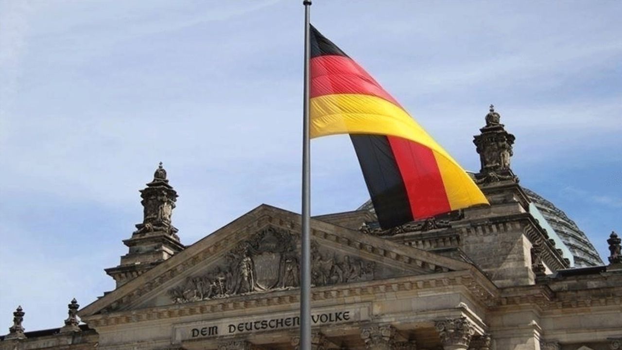 Almanya'da Haftada Dört Gün Çalışma Sistemi Denenecek