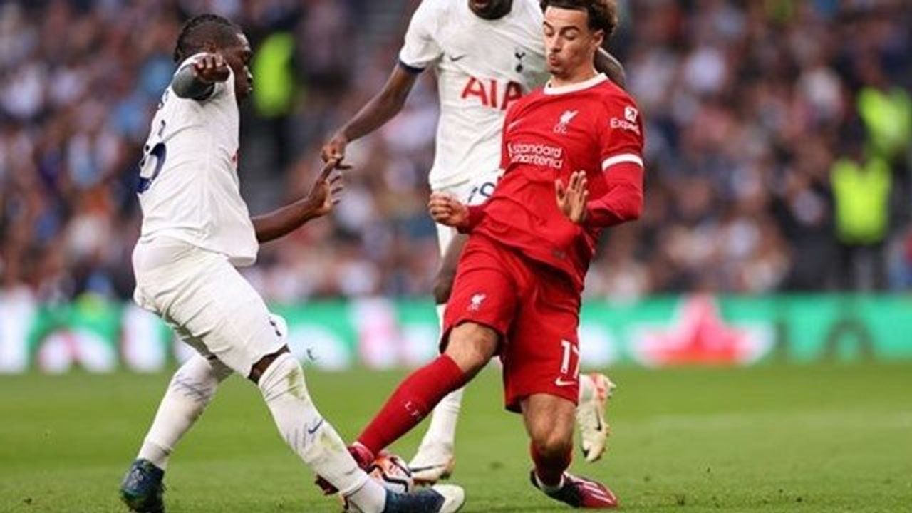Liverpool, Tottenham'a Deplasmanda 2-1 Yenildi