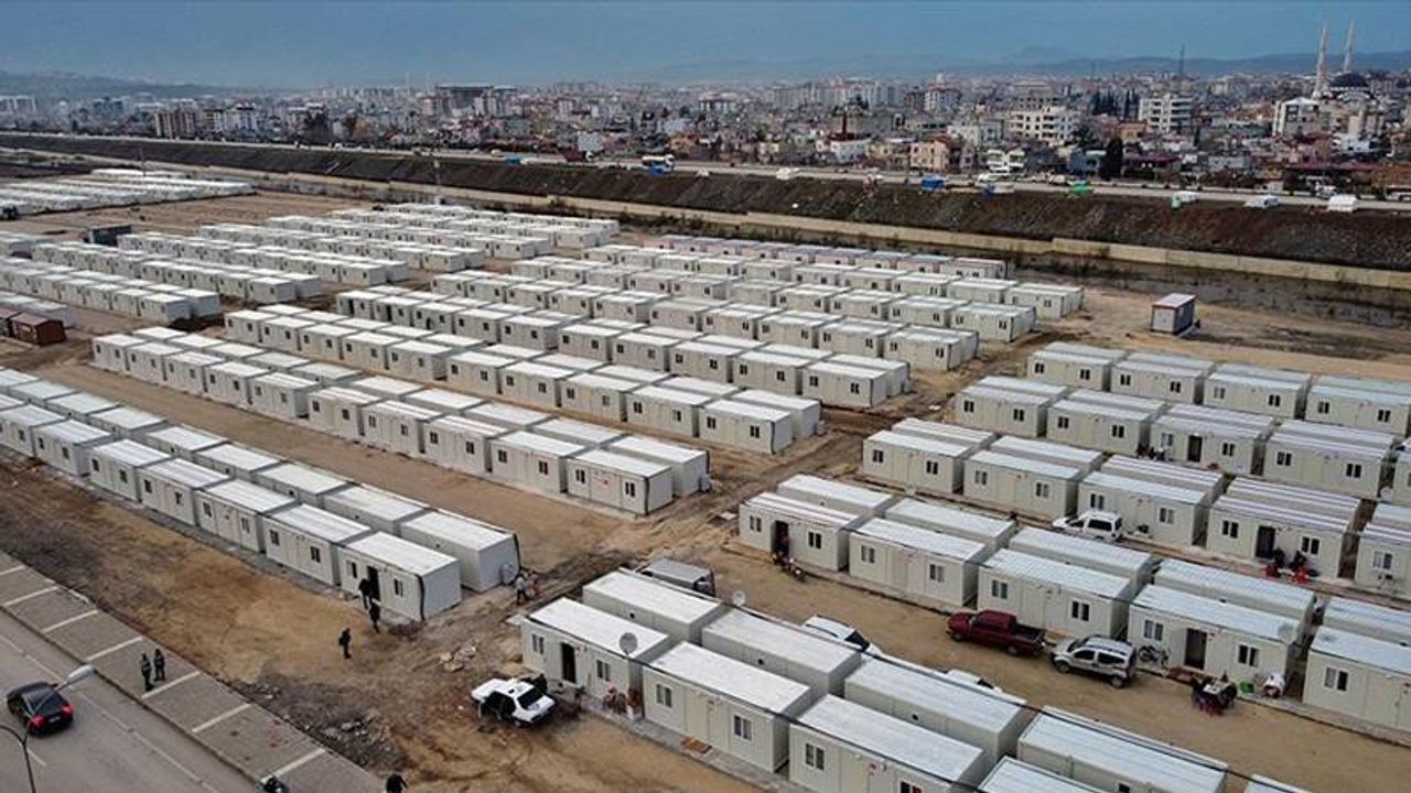 Hatay’daki İzmir Konteynerkenti Yağmur Suları Altında Kaldı