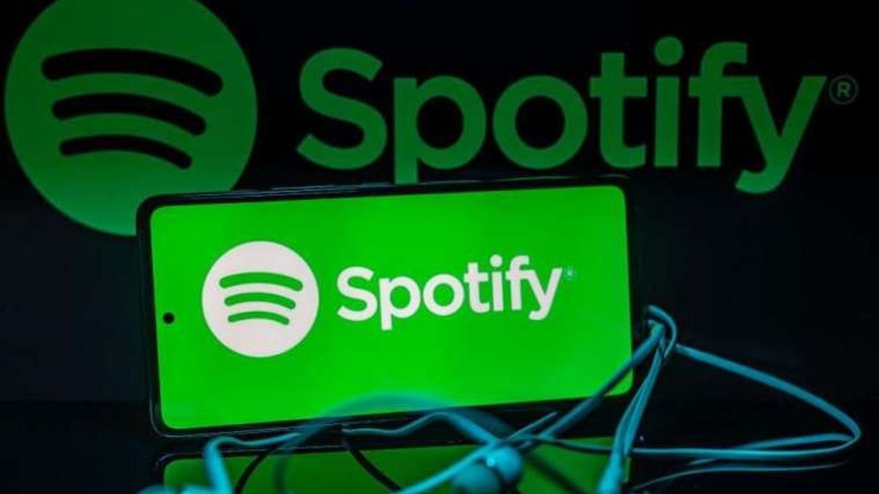 Spotify Podcastlere Otomatik Transkript Özelliği Ekliyor