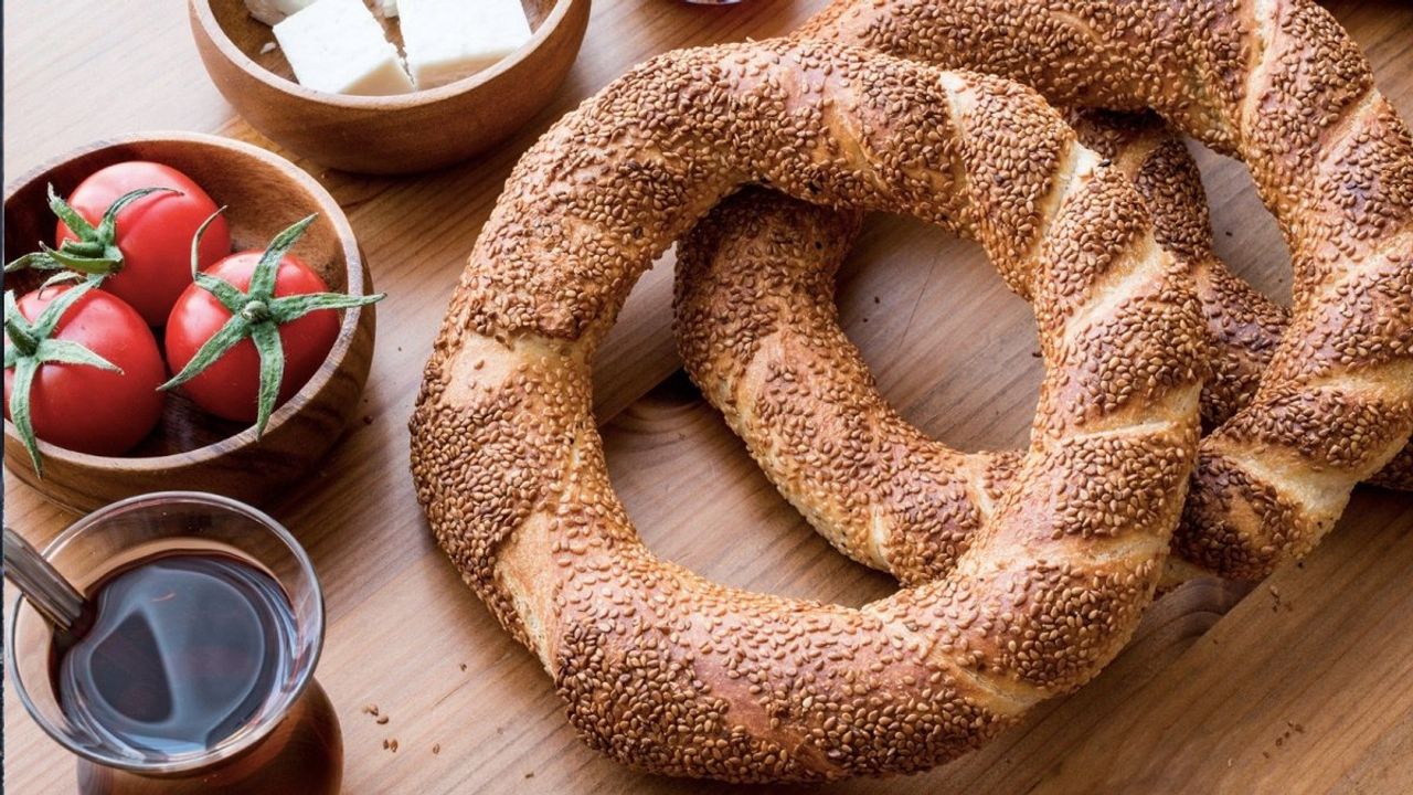 Simit Fiyatları Yeni Tarifeyle 10 TL'ye Çıktı