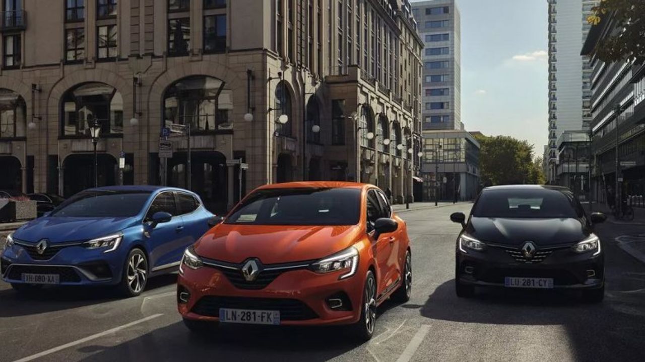 Renault O Modelini Dip Fiyata Çekti!