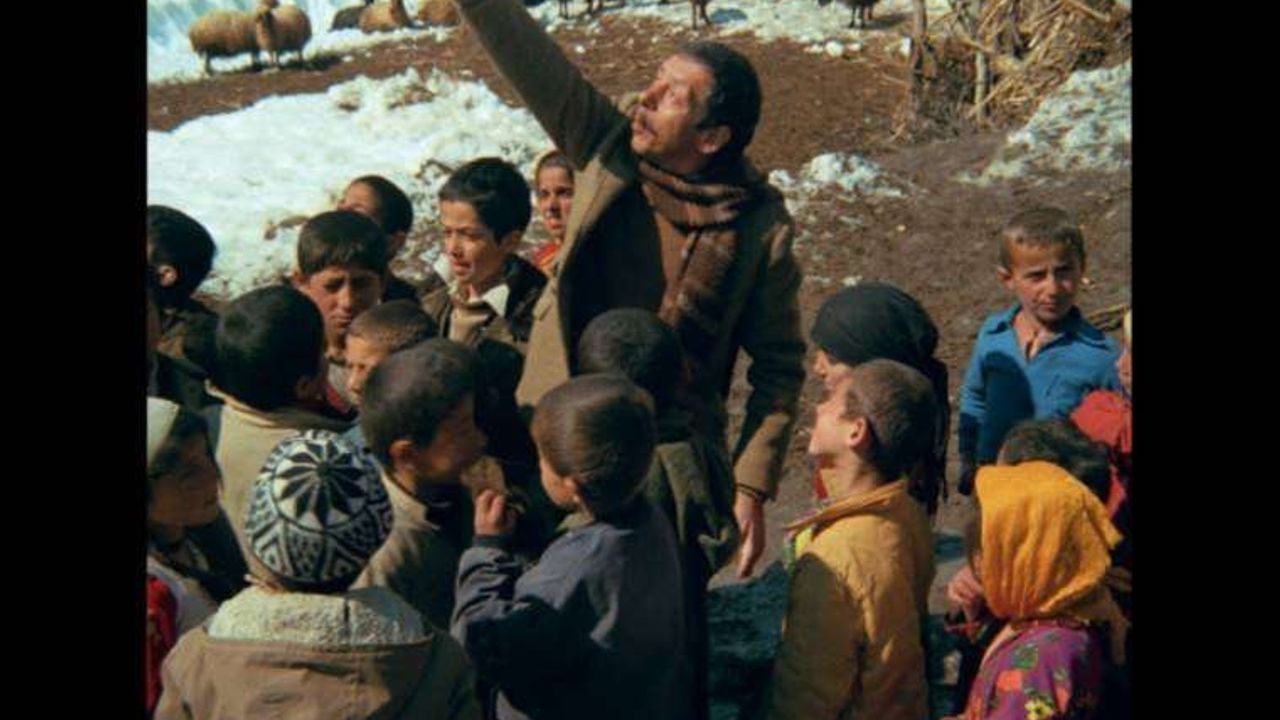 İstanbul Kadıköy Belediyesi Sinematek/Sinemaevi, Erden Kıral'ın 'Hakkâri’de Bir Mevsim' filmini restore etti