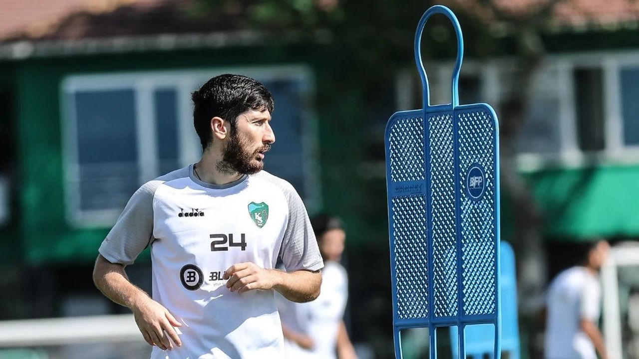 Kocaelispor'un Futbolcusunun Altın Kolyesi Çalındı