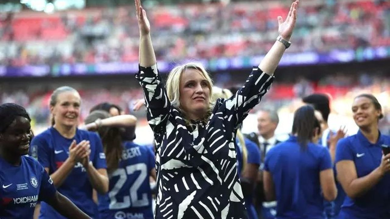 Chelsea Teknik Direktörü Emma Hayes'ten Galatasaray'a Övgü