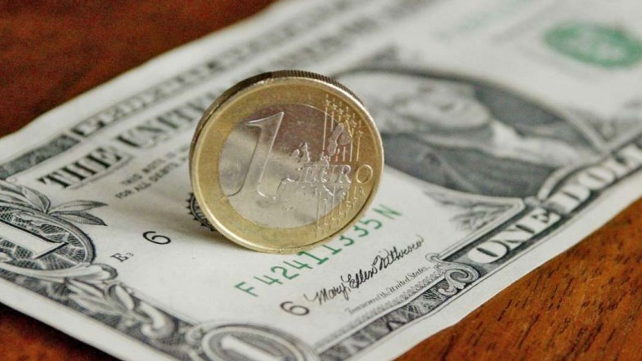 Uzman İsim Dolar/TL Kurunun Ne Kadar Artacağını Açıkladı!