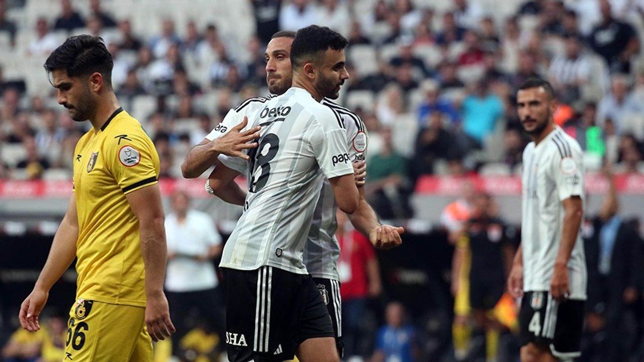 Beşiktaş İstanbulspor maçında Cenk Tosun'un penaltısı