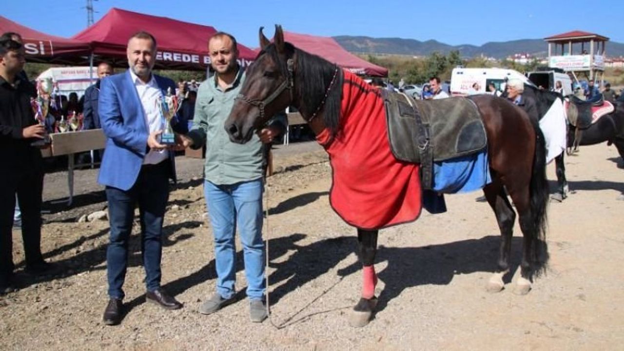 Gerede İlçe Protokolü Tam Takım Hazır Bulundu