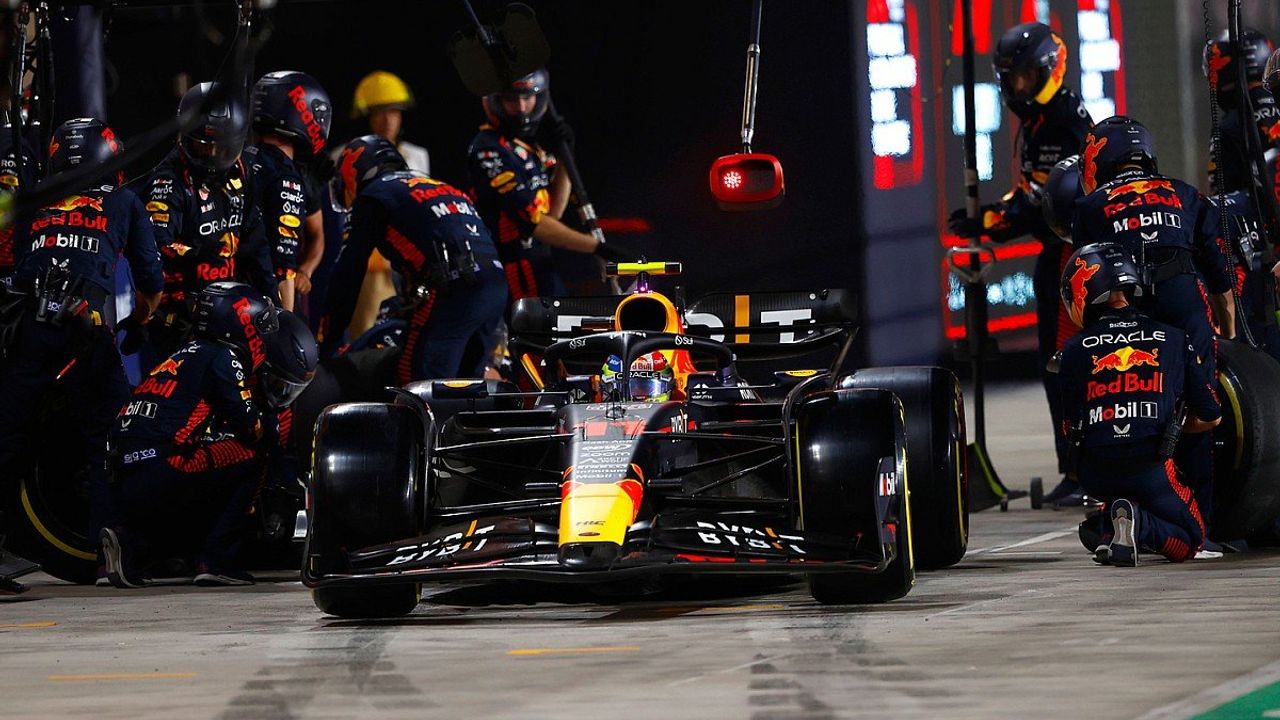 Red Bull'un İkinci Pilotu Perez'in Koltuğu Sallanıyor