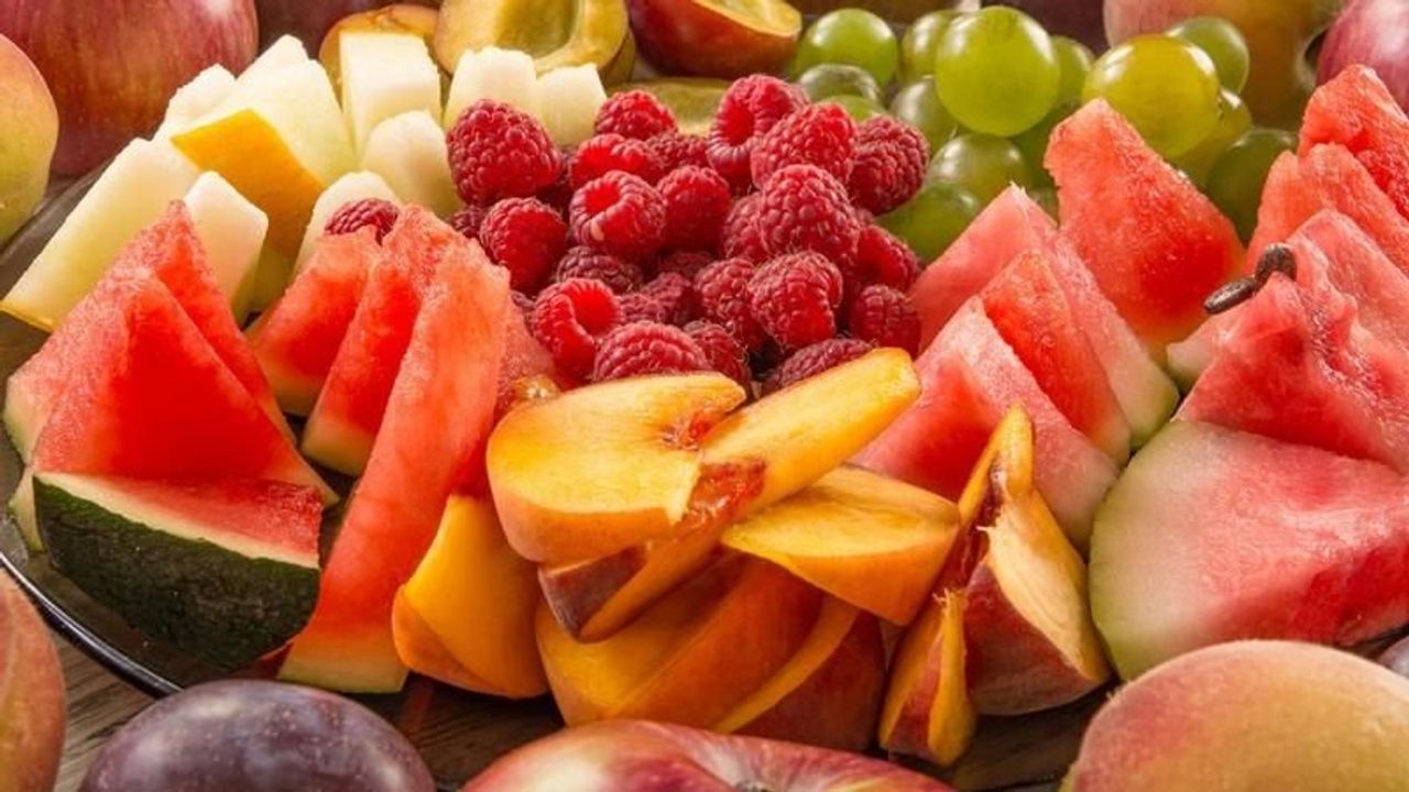 Kilo Vermek İçin Tüketebileceğiniz 15 Sağlıklı Meyve
