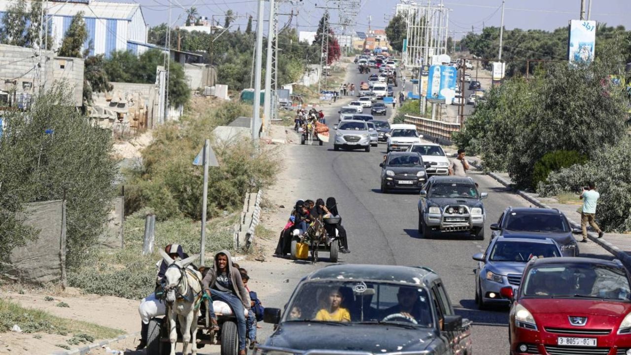 İsrail'in Gazze Şeridi'ndeki Kuzey Bölgelerine Ters Yönde Göç Hareketi