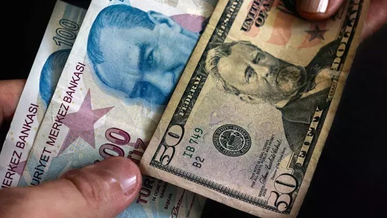 Powell'ın Konuşması Öncesi ABD Doları ve Hazine Getirileri Yükseliyor