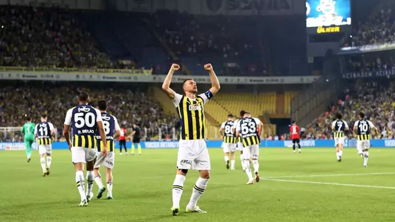 Fenerbahçe Kaptanlarından Motivasyon Toplantısı