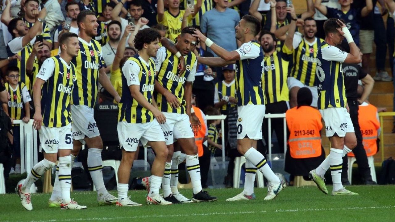 Napoli, Fenerbahçe'den Ferdi Kadıoğlu, Sebastian Szymanski ve Bright Osayi-Samuel'i Takibe Aldı