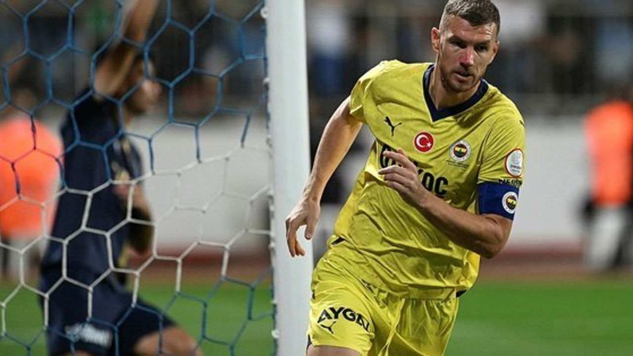 Fenerbahçe'nin En İyi Oyuncusu Edin Dzeko