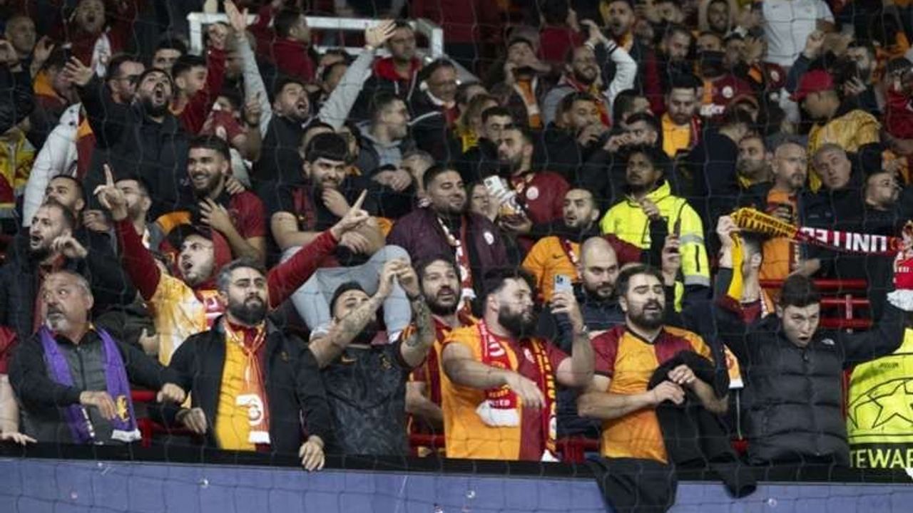 Galatasaray'a UEFA'dan Yüklü Cezalar
