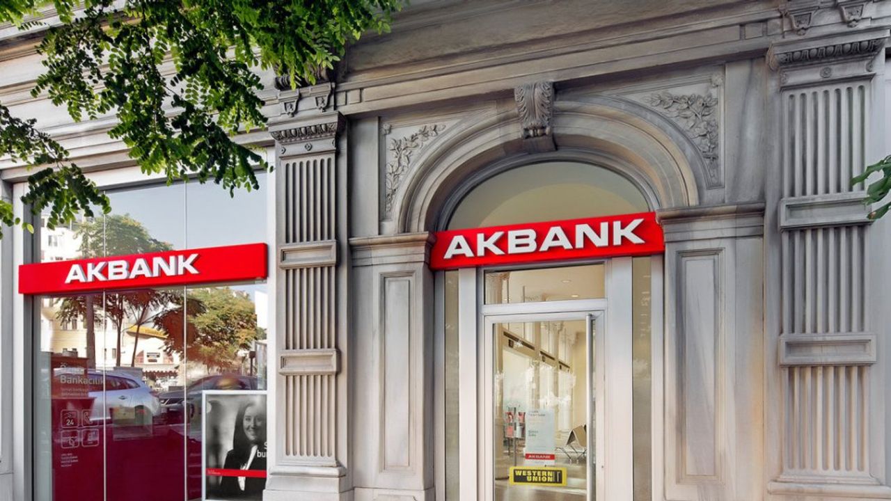 Akbank'tan Finansal İhtiyaçlarınıza Özel Destek: 70.000 TL İhtiyaç Kredisi Fırsatı Devam Ediyor!
