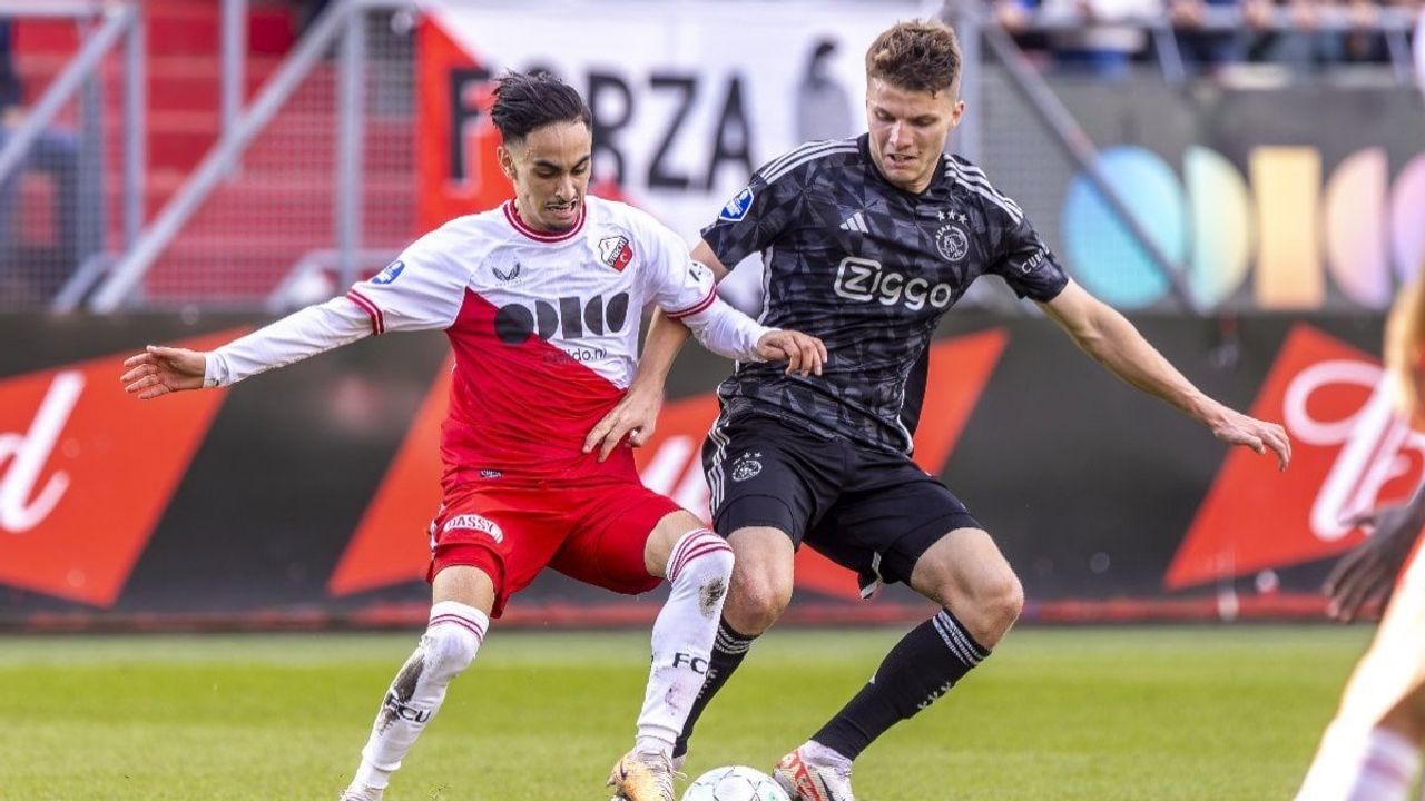Ajax, Utrecht'e Yenilerek Küme Düşme Hattına Geriledi
