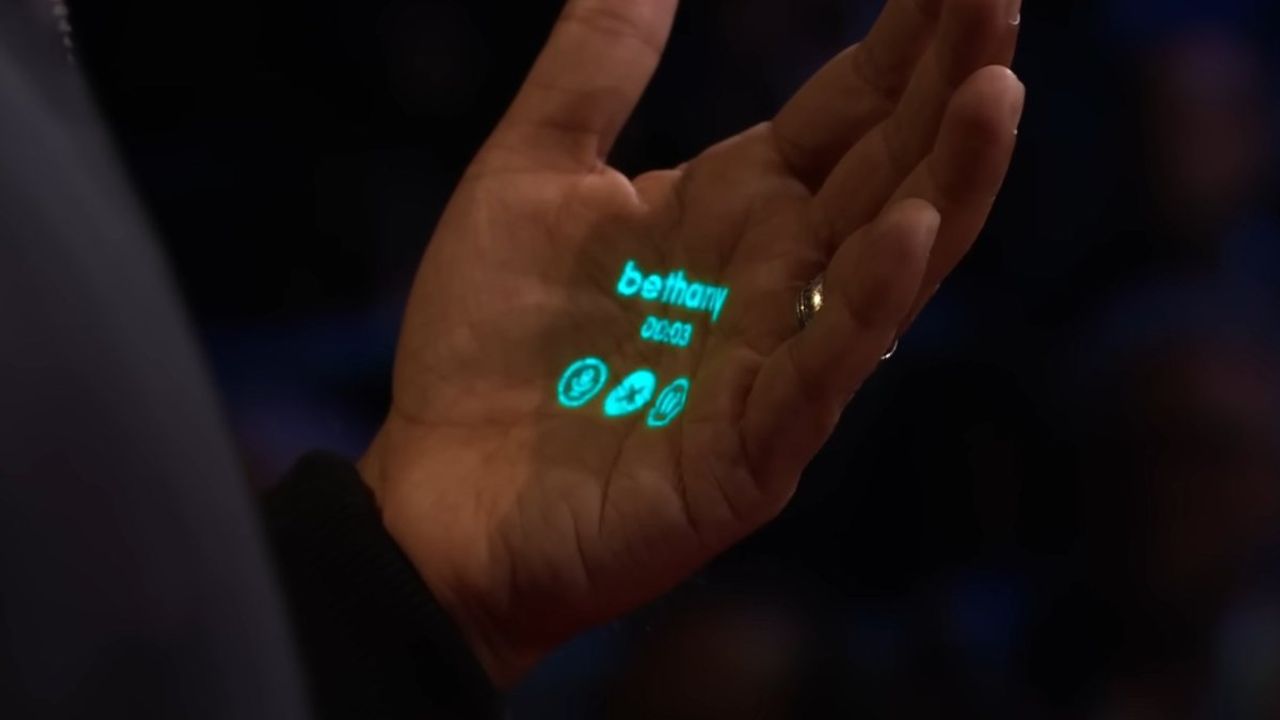 Humane AI Pin: Yeni Nesil Giyilebilir Cihaz