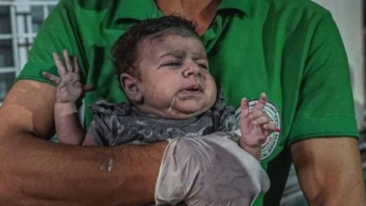 TRT Gazze'yi Çabuk Unuttu, Ekran Muazzez Ersoy Şov İle Şenlendi
